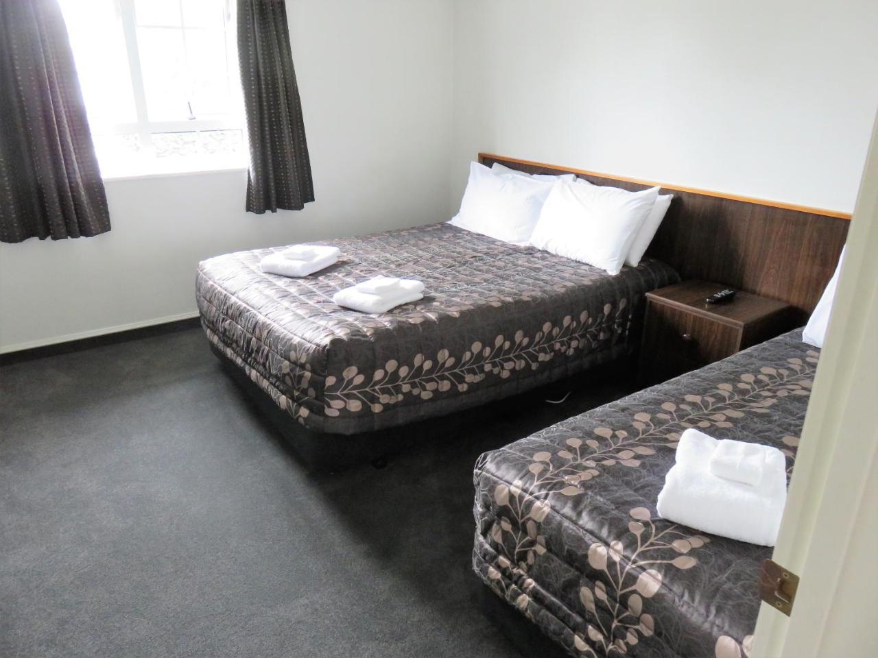 ביאנהיים Admirals Motor Lodge מראה חיצוני תמונה