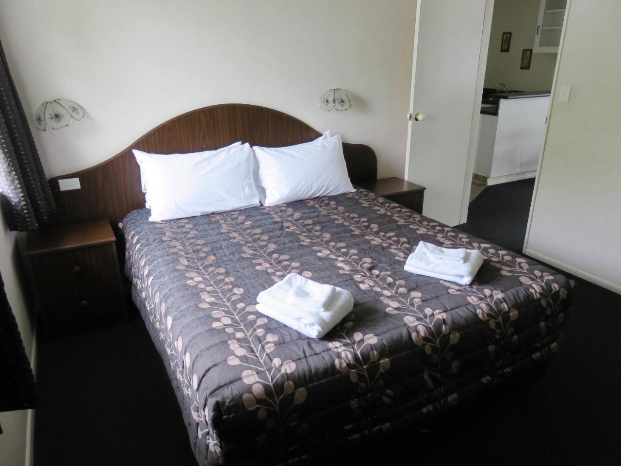 ביאנהיים Admirals Motor Lodge מראה חיצוני תמונה