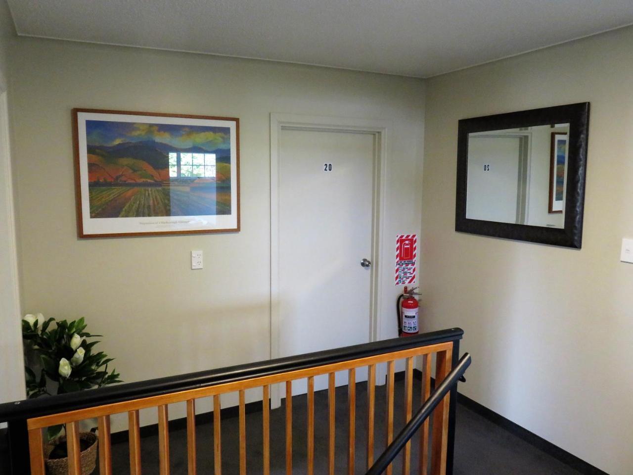 ביאנהיים Admirals Motor Lodge מראה חיצוני תמונה