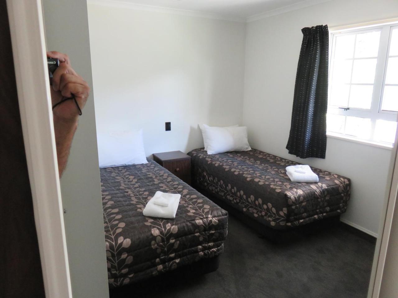 ביאנהיים Admirals Motor Lodge מראה חיצוני תמונה