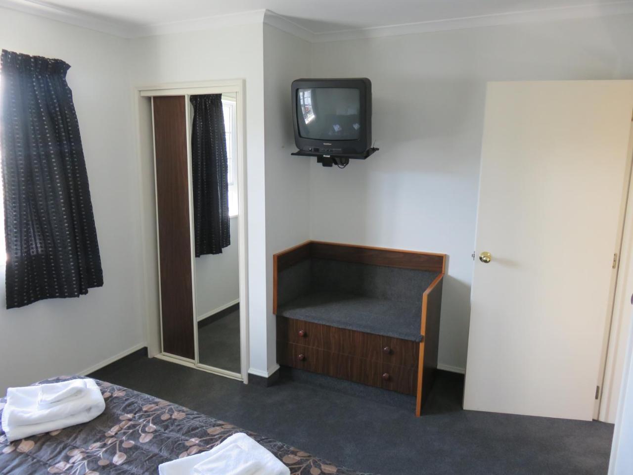 ביאנהיים Admirals Motor Lodge מראה חיצוני תמונה
